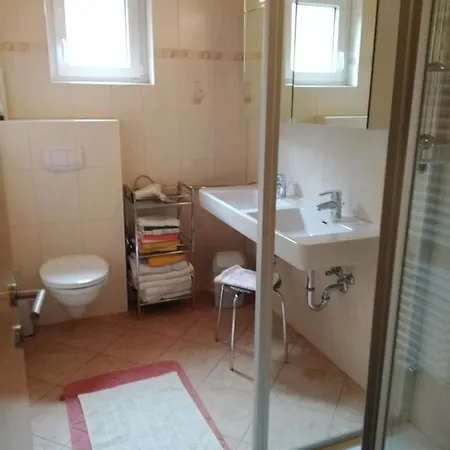 Haus Kremser * Бад-Кляйнкірхгайм