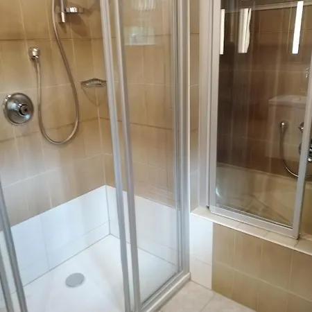 Haus Kremser * Бад-Кляйнкірхгайм